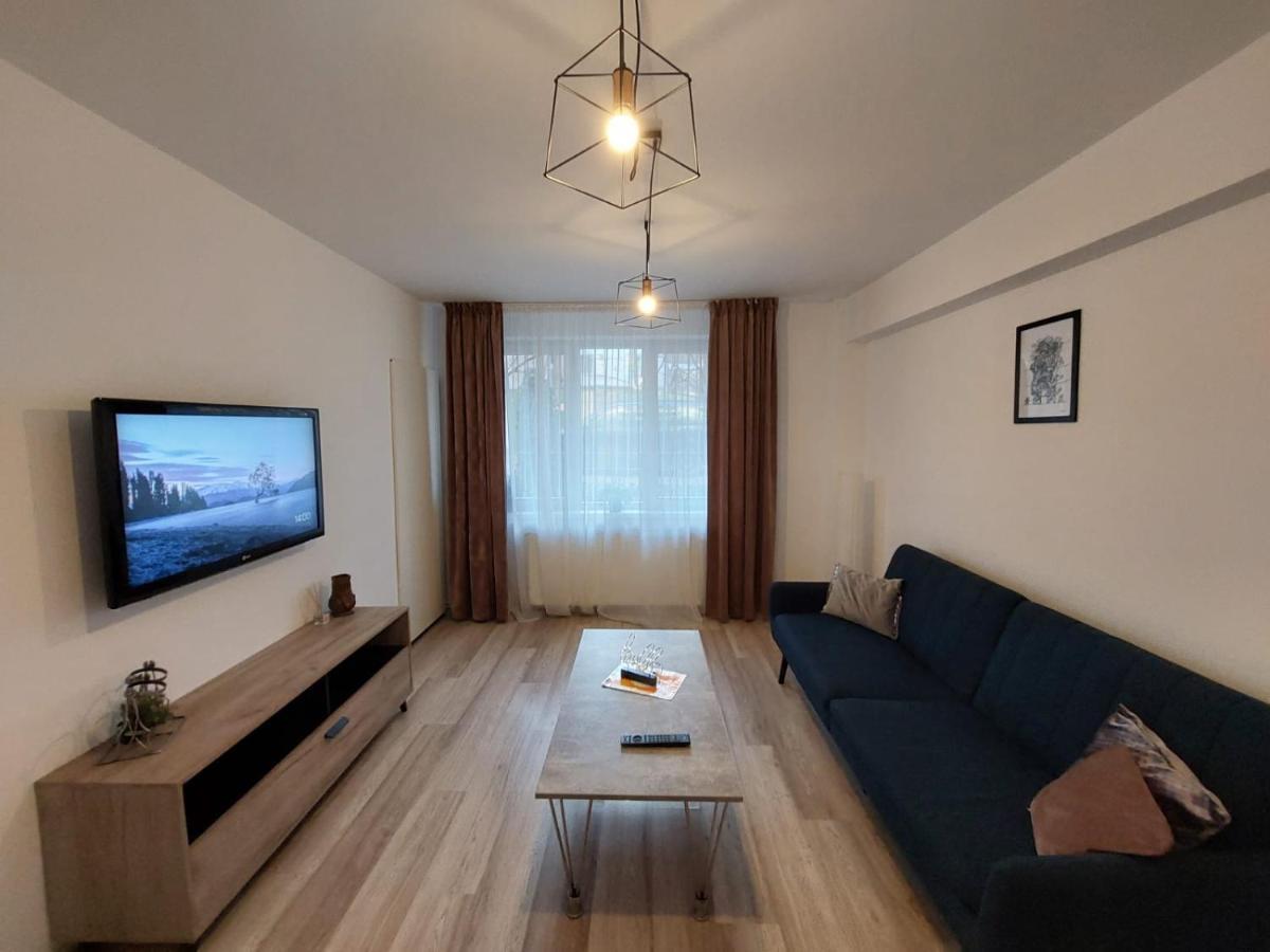 Youth Central Apartment Тыргу-Муреш Экстерьер фото